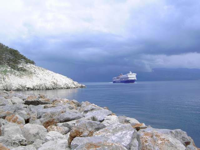 Blick von Vrbnik (Insel Krk) zum Festland (Bild: Gösta Thomas)